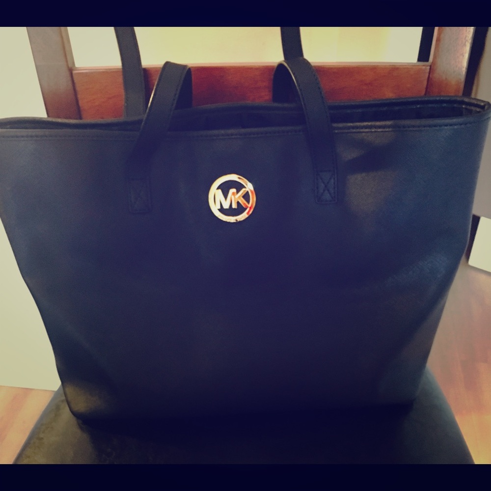 Michael Kors tote