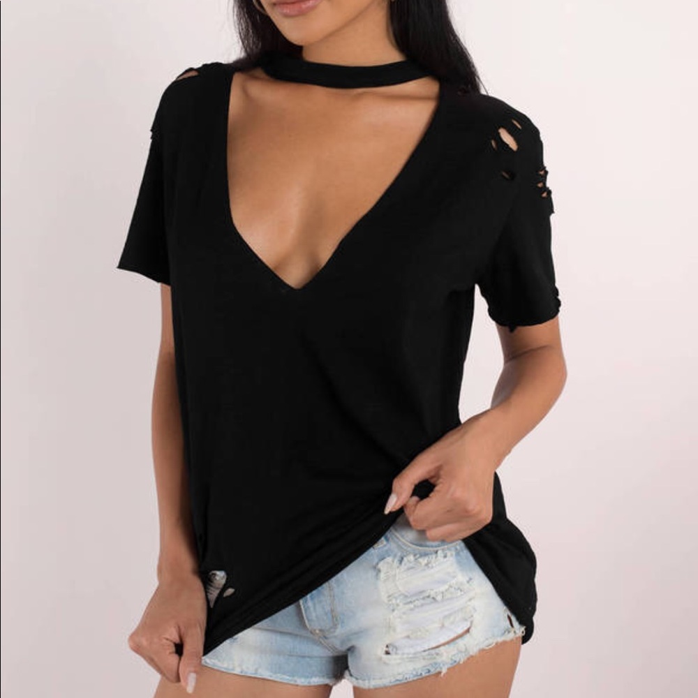 Distressed Tobi Tee w/ Choker NEW W/O TAGS