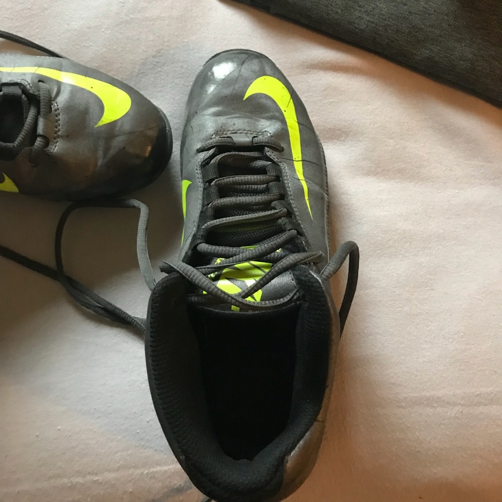 Nike youth football cleats