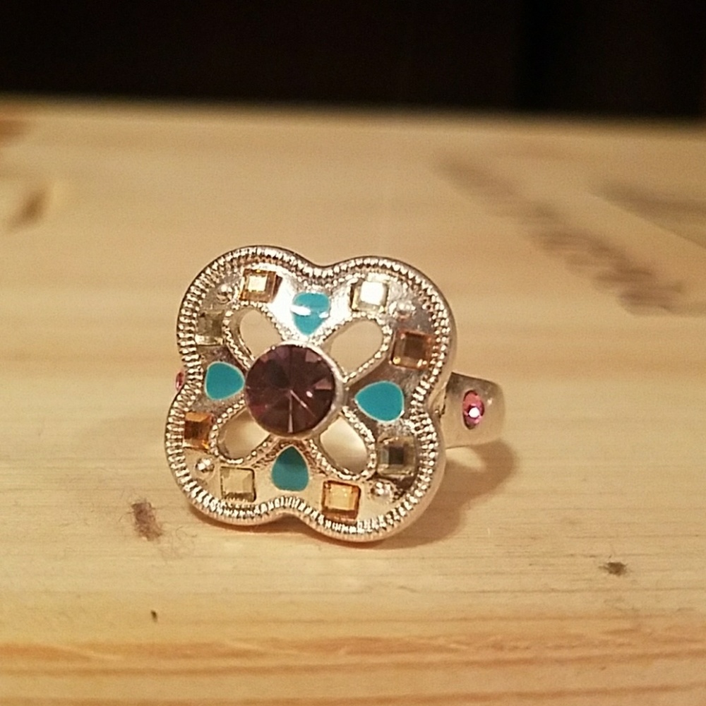 Beautiful flower ring