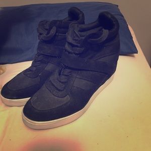 Sneaker wedges
