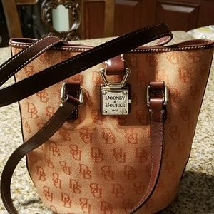 Dooney & Bourke handbag