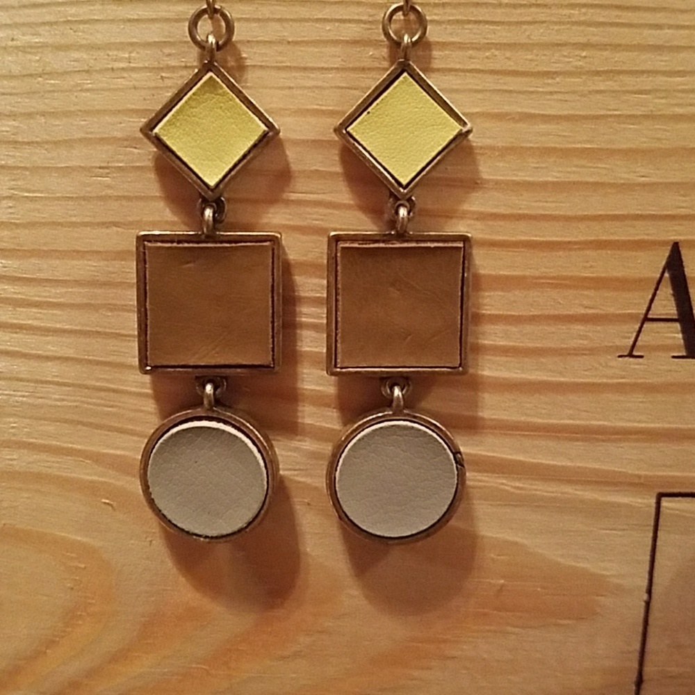 Jewelmint gangaria pastels earrings