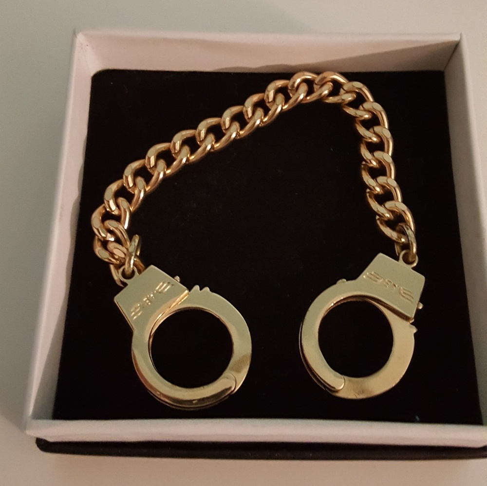 Handcuff bracelet