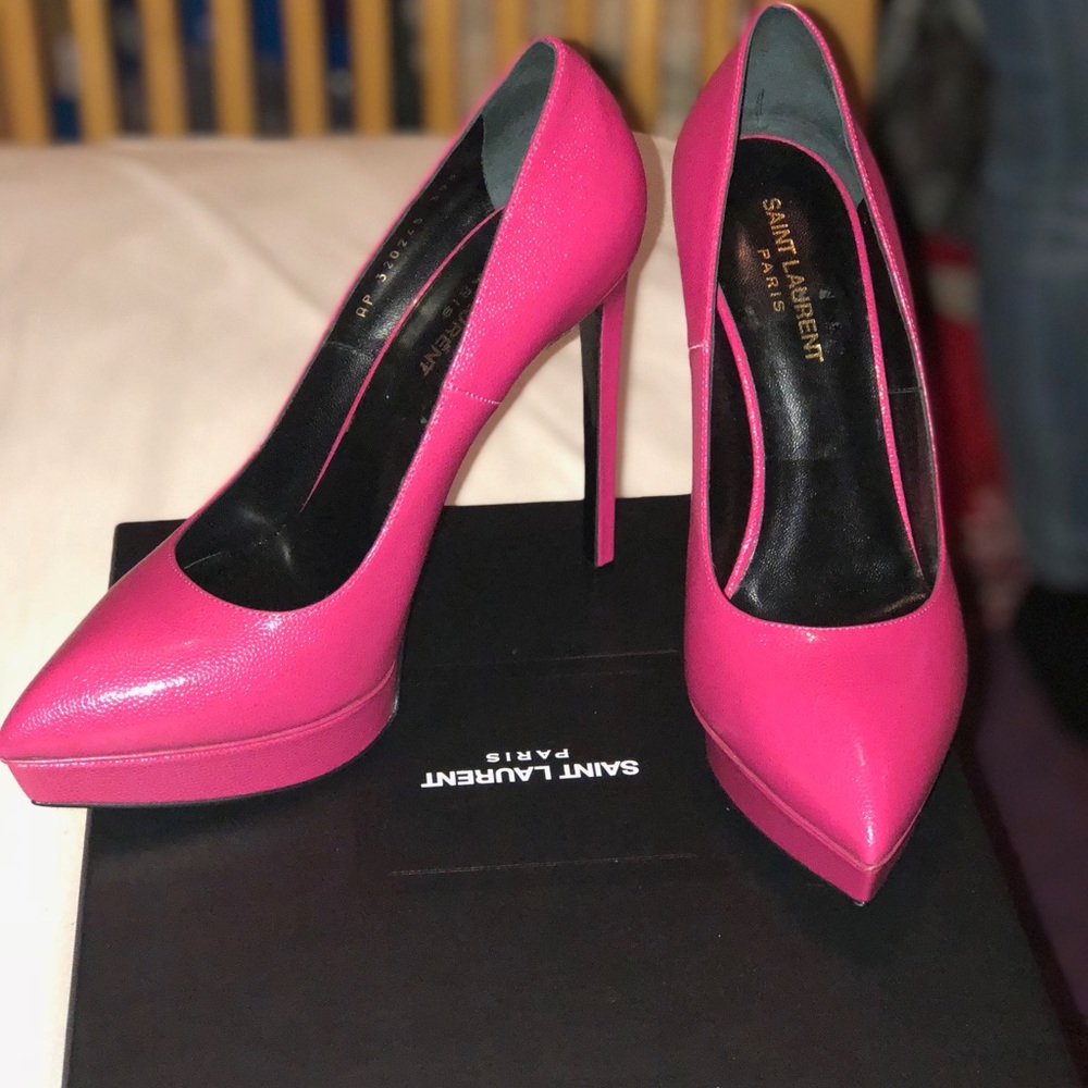 Brand new YSL pink pumps size 39.5 w/box