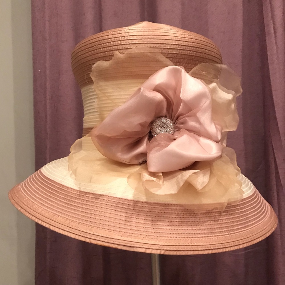 Two-toned Ladies Hat 👑