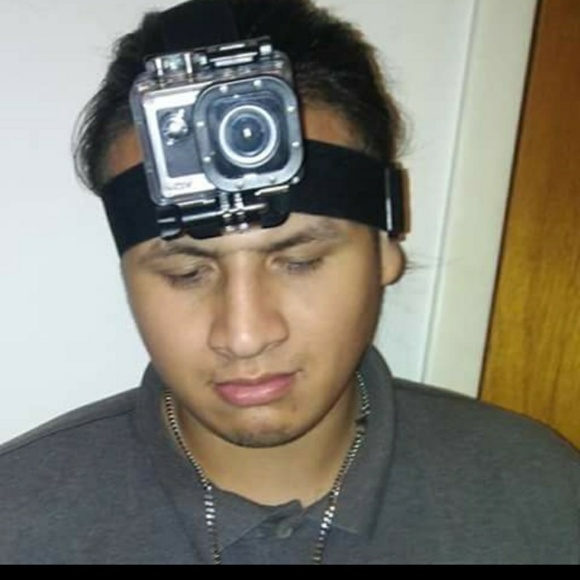 1080p Full HD 12MP Waterproof Action Camera 2" - Picture 3 of 8