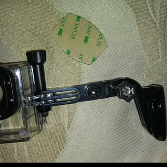 1080p Full HD 12MP Waterproof Action Camera 2" - Picture 7 of 8