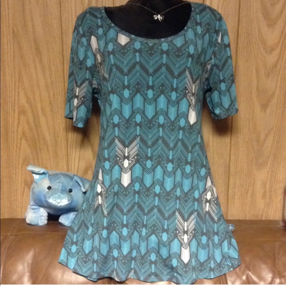 Lularoe Small Perfect tee! Light blue and gray.