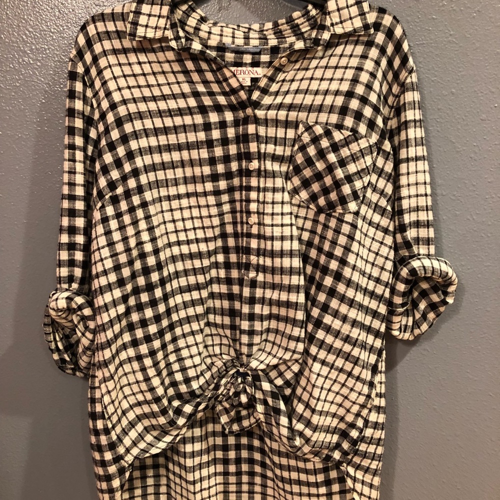 Black and cream colored flannel