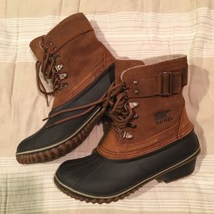 Sorel duck snow and rain boots