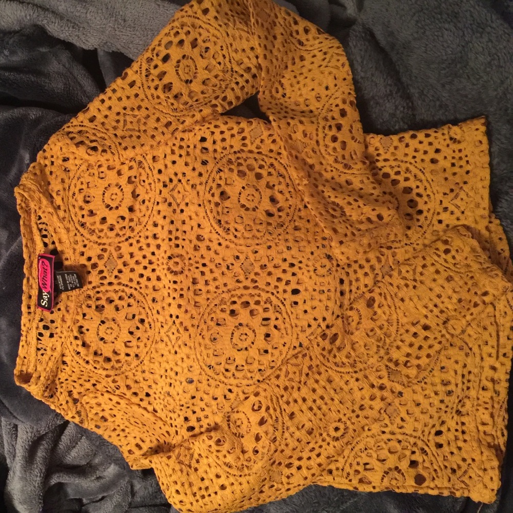 Chic mustard color lace top