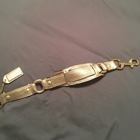 Coach purse - Picture 4 of 6