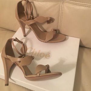 CHLOE size 36 bow sandal