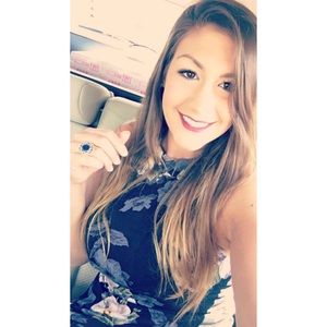 Meet your Posher, Marissa