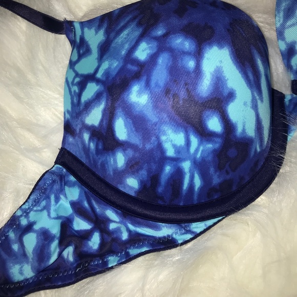 The dye blue PINK push-up bra - Picture 2 of 3