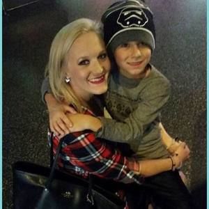 Meet your Posher, Lindsey