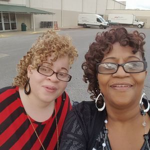 Meet your Posher, Debra