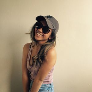 Meet your Posher, Crystal