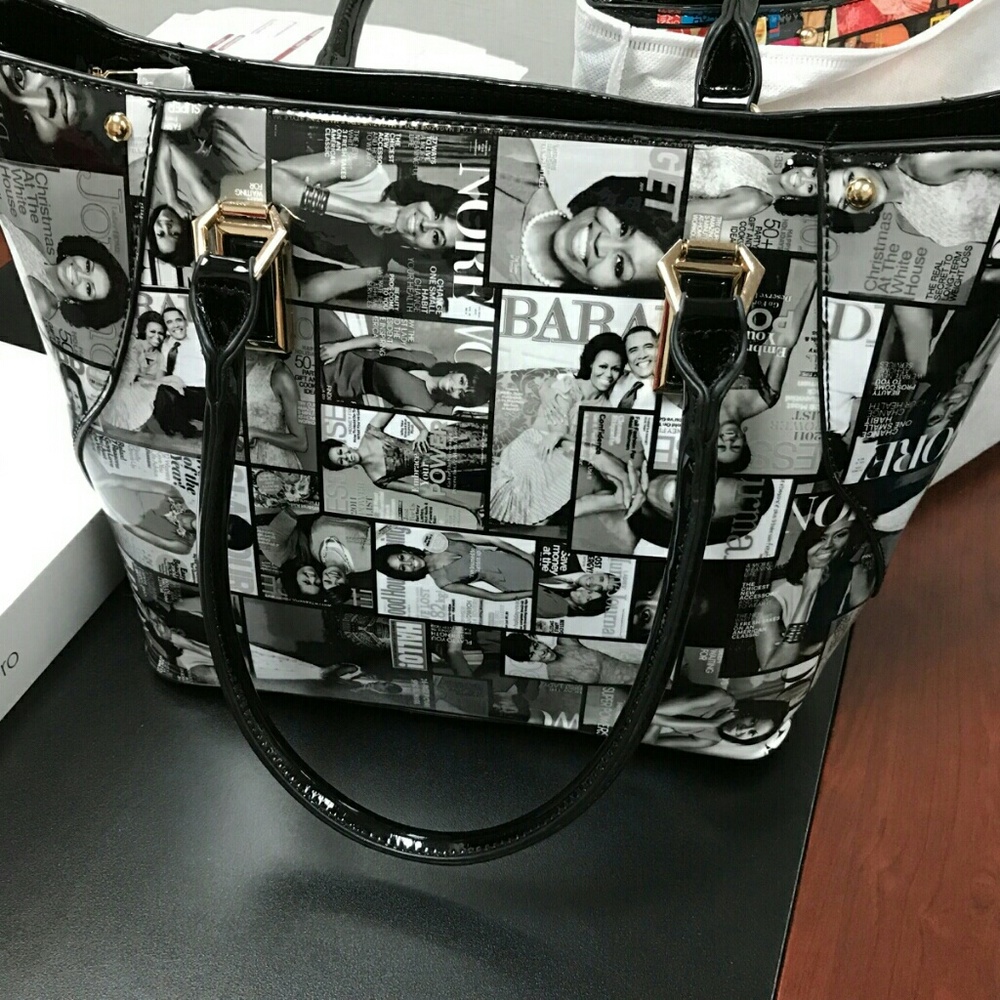 Michelle Obama black should bag and wallet