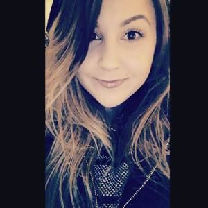 Meet your Posher, Dina