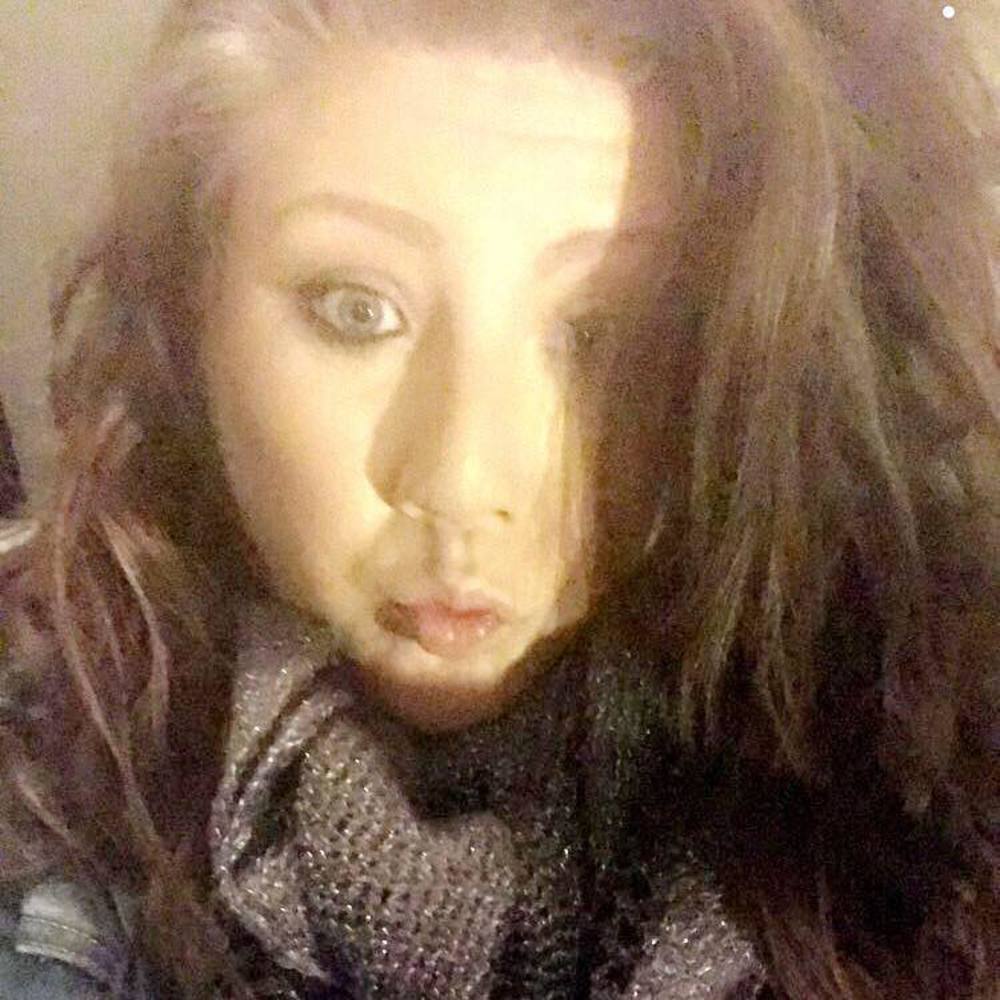 Meet your Posher, Carlie