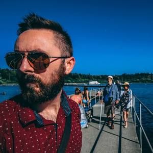 Meet your Posher, Logan