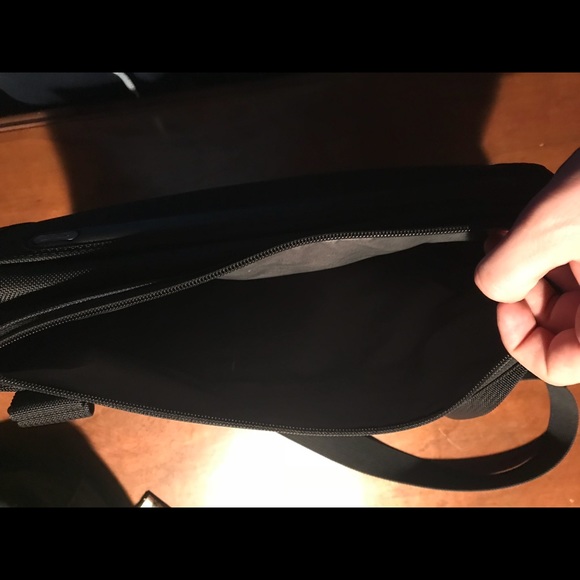 Tumi slim briefcase. - Picture 4 of 4