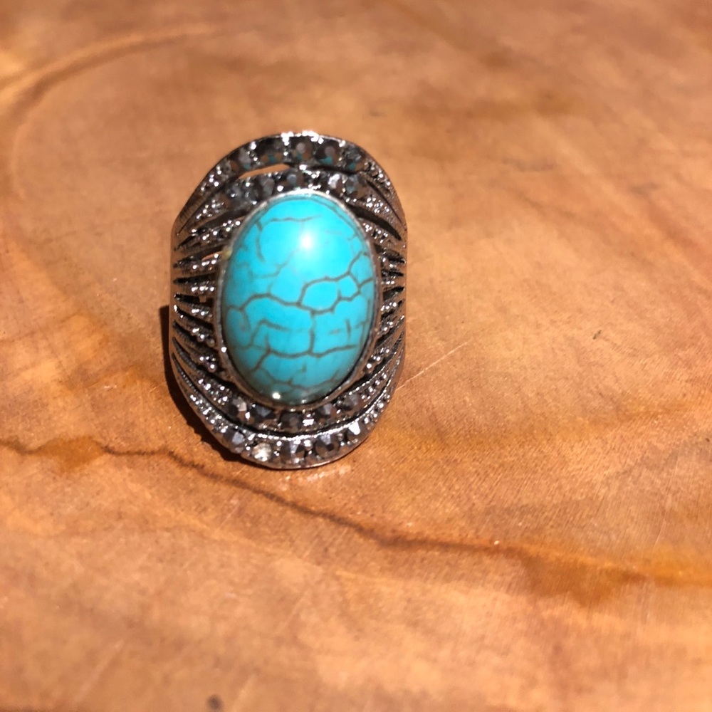 Costume jewelry fake turquoise adjustable ring 🦋