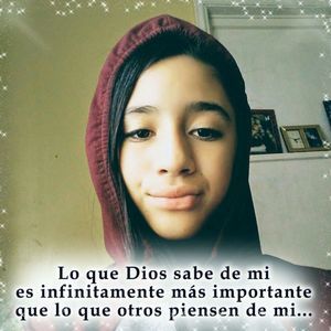 Meet your Posher, Stefany