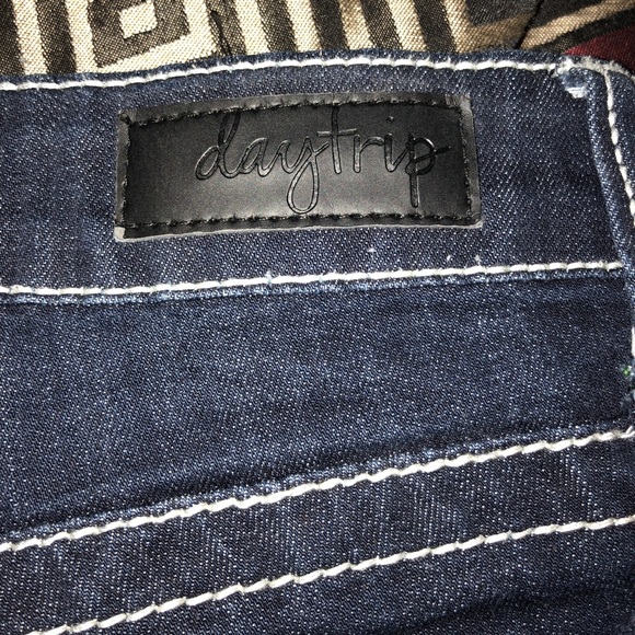 Buckle Day trip skinny jeans - Picture 3 of 4