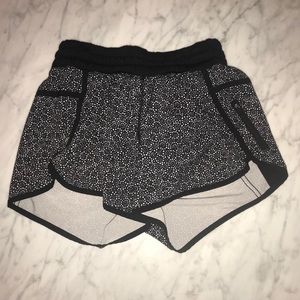 Lululemon tracker shorts