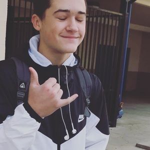 Meet your Posher, Aiden