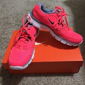 Brand new Nike running shoes