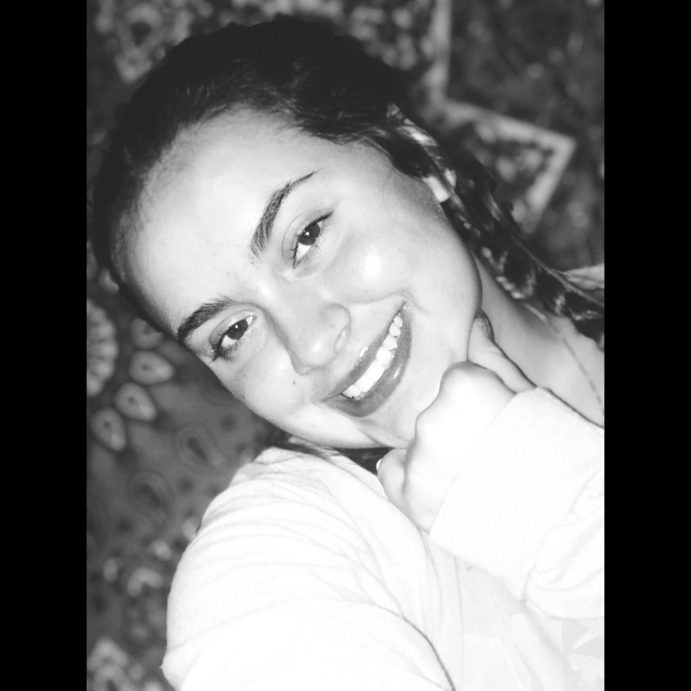 Meet your Posher, Olivia