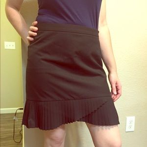Black pleated skirt