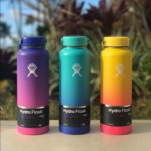 ALL THREE HYDROFLASKS for @momofsixplus8