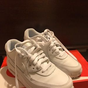 White nike airmax.. use about 2 times.