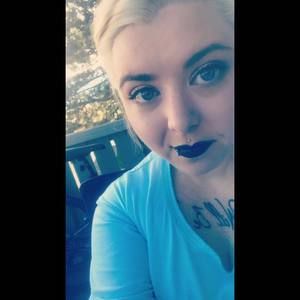 Meet your Posher, Dee