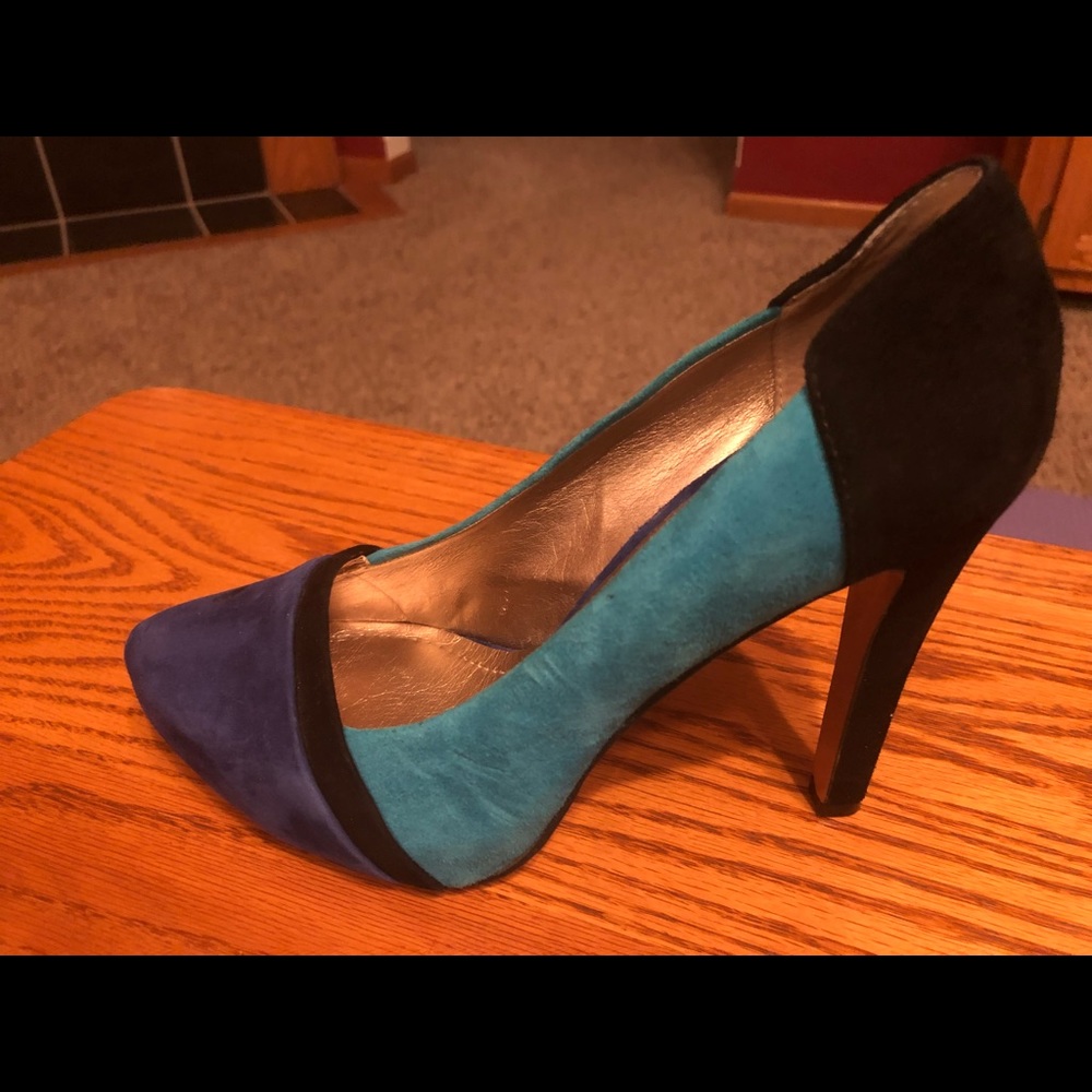 BCBG stilettos