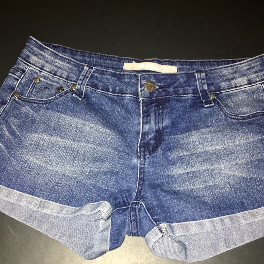 ⭐️PRICE DROP⭐️ Nordstrom Tractr Shorts  Size 26