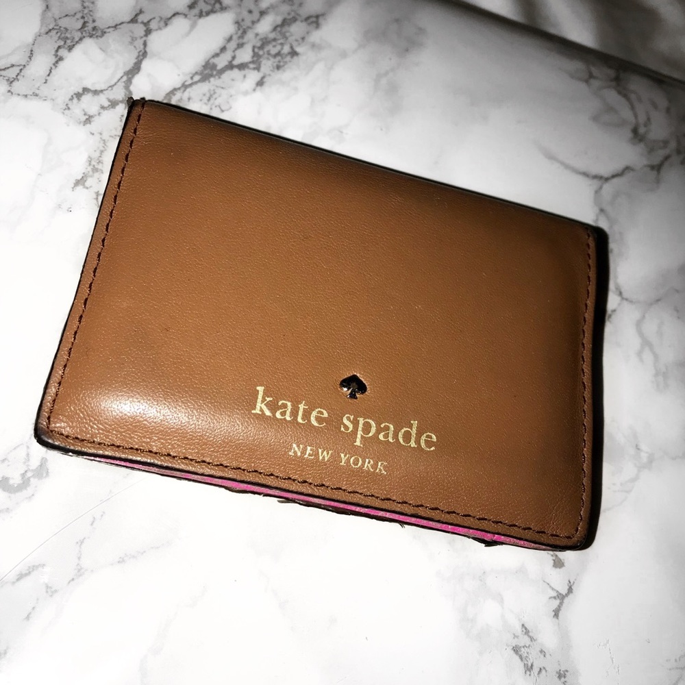 😍Kate Spade Brown / Hot Pink Wallet