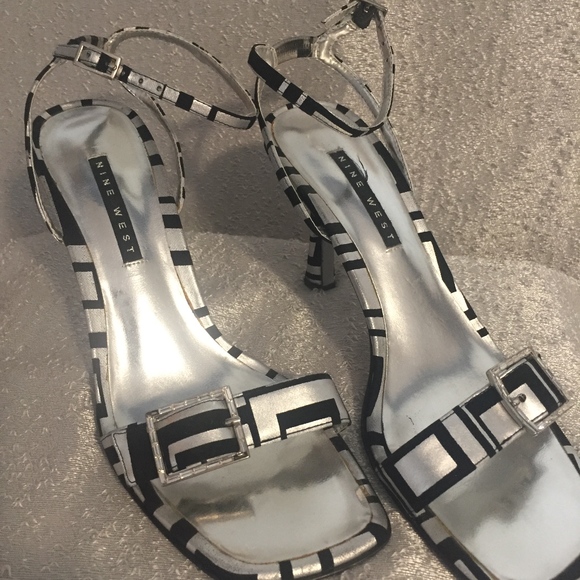 Shoes - Picture 3 of 4