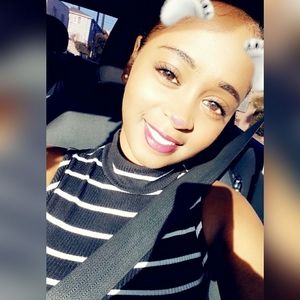 Meet your Posher, Christiana