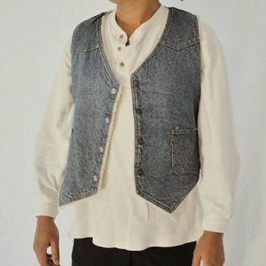 levis sherpa vest