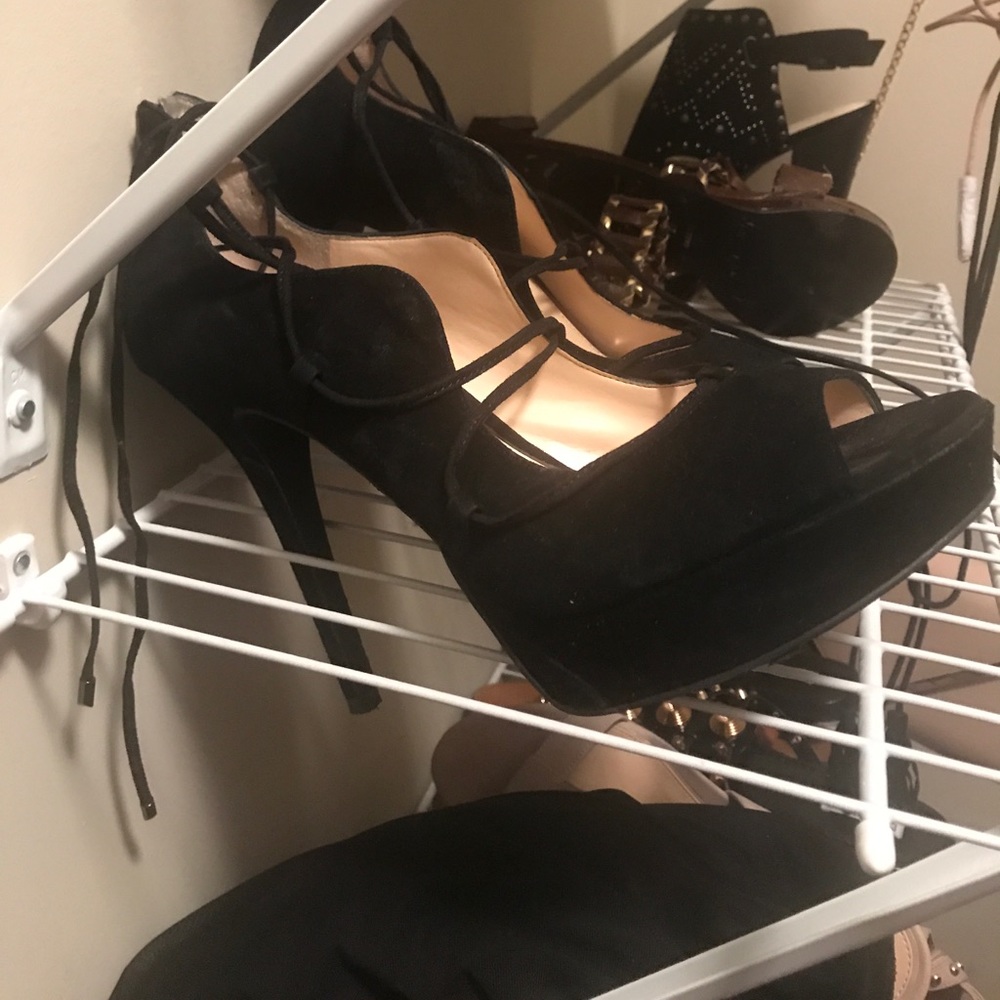 Jessica Simpson suede black heels