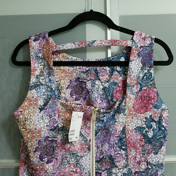 Florral Dress - Picture 3 of 3