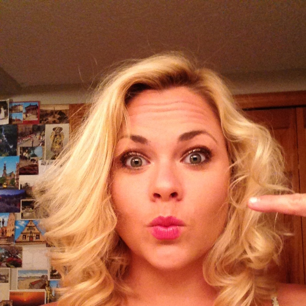 Meet your Posher, Olivia