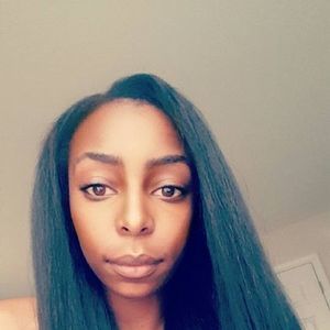 Meet your Posher, Denise