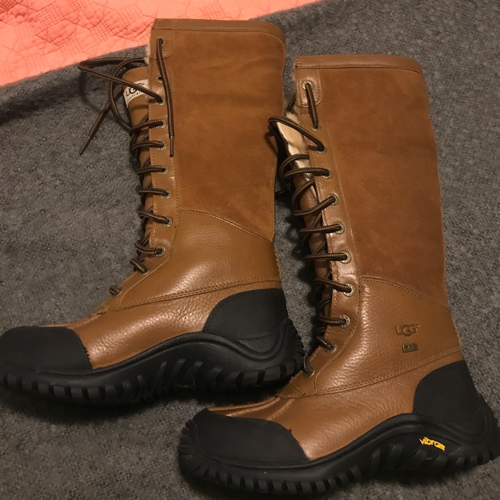 Ugg snow boots